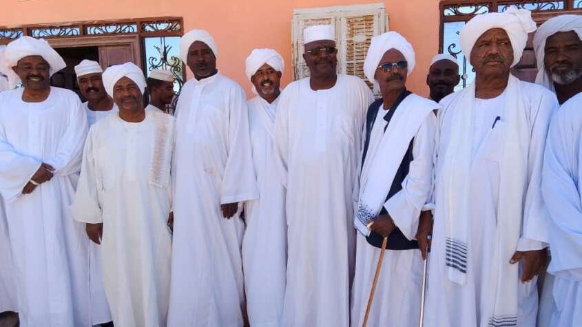 قضية العمدة إسماعيل تحرك الساكن والهواوير والشايقية يد واحدة تقرير: محمد احمدعمر الهواري قضية العمدة إسماعيل تحرك الساكن والهواوير والشايقية يد واحدة تقرير: محمد احمدعمر الهواري