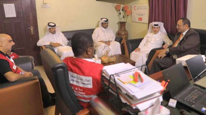 سفير قطر يمتدح جهود الهلال الهلال الأحمر القطري بالسودان سفير قطر يمتدح جهود الهلال الهلال الأحمر القطري بالسودان
