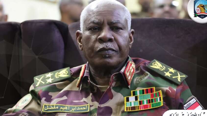 مدير المخابرات العامة يعزّي في شهداء تلفزيون السودان مدير المخابرات العامة يعزّي في شهداء تلفزيون السودان