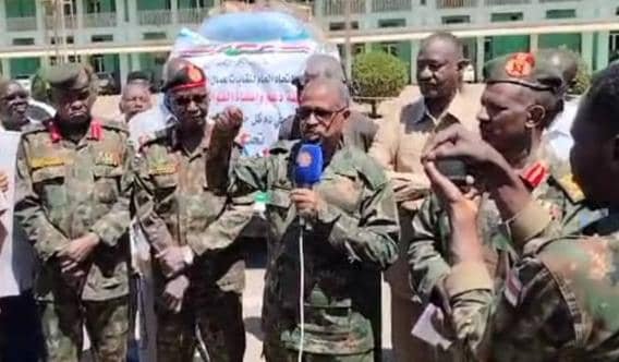 عمال السودان يهنئون الشعب السوداني بالانتصارات و تحرير القصر الجمهوري رمز السيادة عمال السودان يهنئون الشعب السوداني بالانتصارات و تحرير القصر الجمهوري رمز السيادة