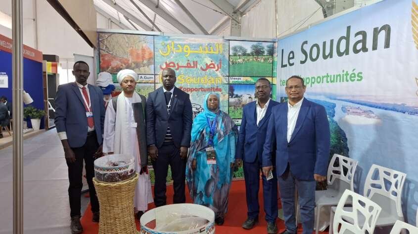 سفيرة السودان بالمغرب تمتدح مشاركة البلاد في معرض مكناس الدولي للفلاحة سفيرة السودان بالمغرب تمتدح مشاركة البلاد في معرض مكناس الدولي للفلاحة