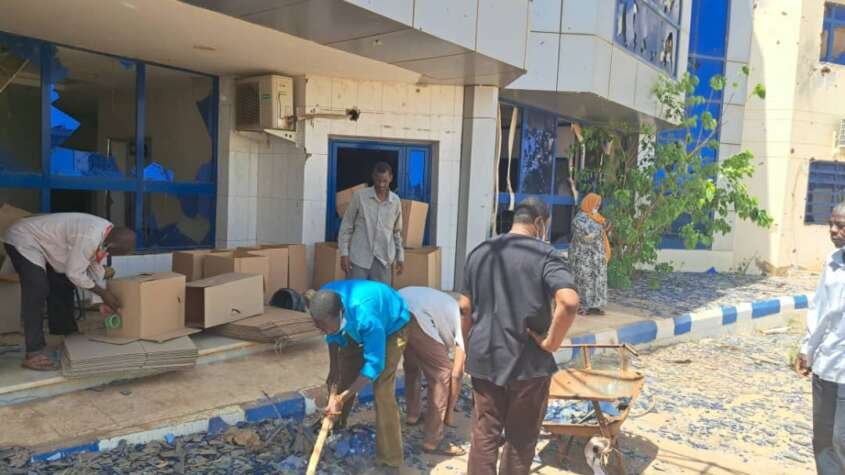 التربية تدشن حملة نظافة مبانيها التربية تدشن حملة نظافة مبانيها