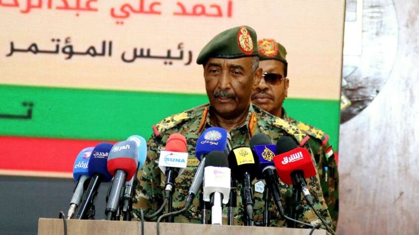 البرهان:المجد الان للبندقية البرهان:المجد الان للبندقية